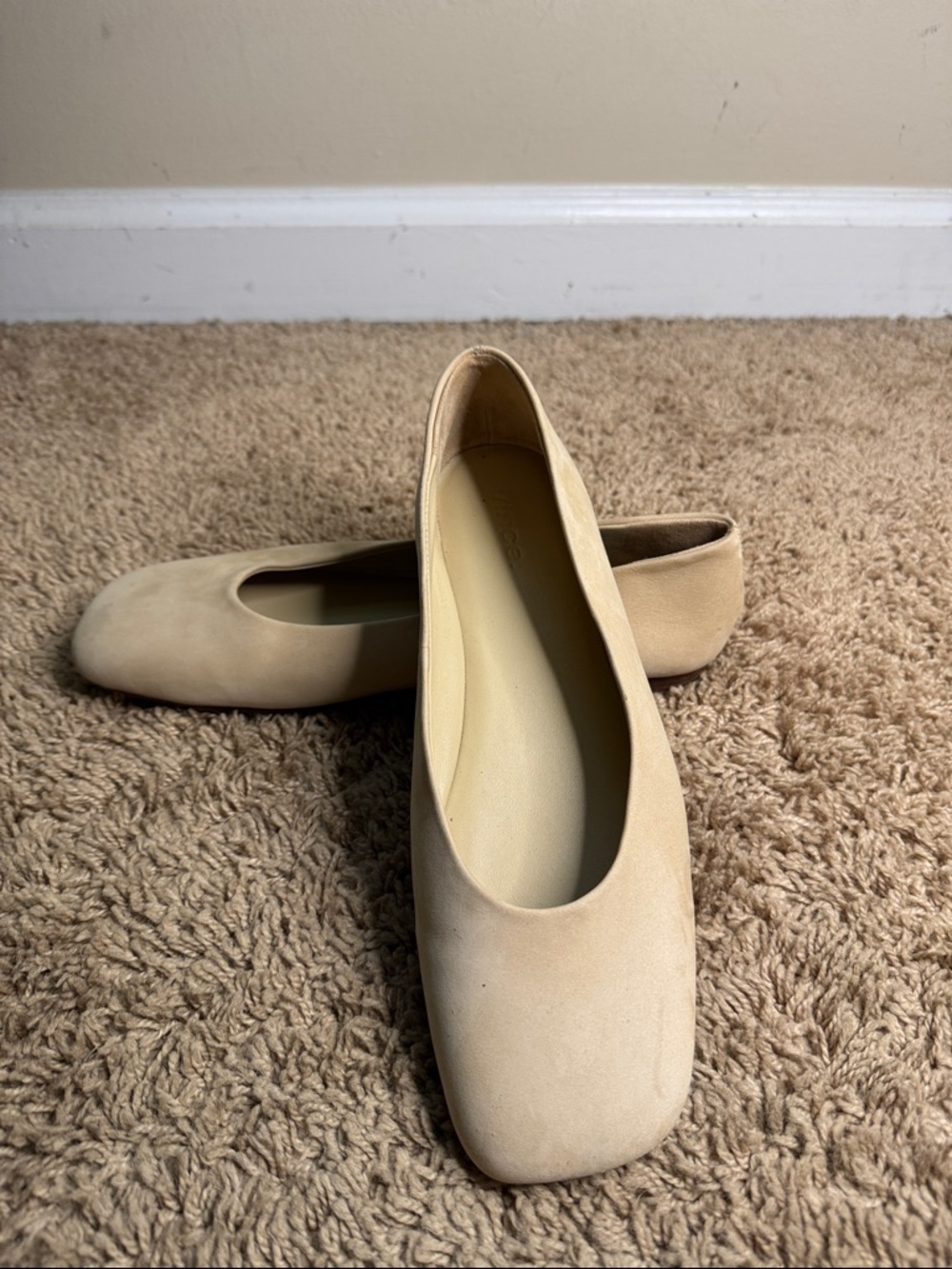 Vince Leah Ballet Nubuck Ballet Flats Square Toe Beige size 8 Minimalist Spring - Picture 2 of 8